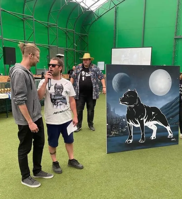 Malování s publikem na veřejné akci